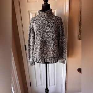 Liz Claiborne Vintage Black and White Turtleneck Neck Sweater